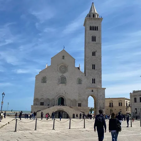 Angiporto Ognissanto Trani